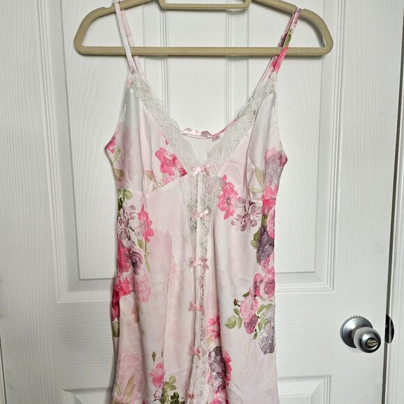 NWOT La Vie En Rose Inner Slip Pink Floral - Picture 2 of 15